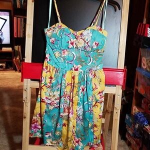 Lottie & Holly Medium Strappy Dress Medium